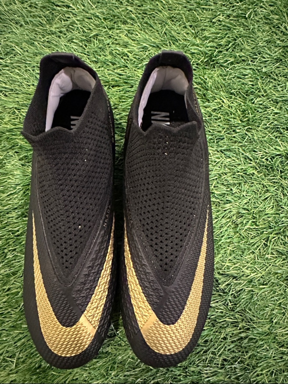 Ada Black & Gold Slip-On Athletic Soccer cleats size 8